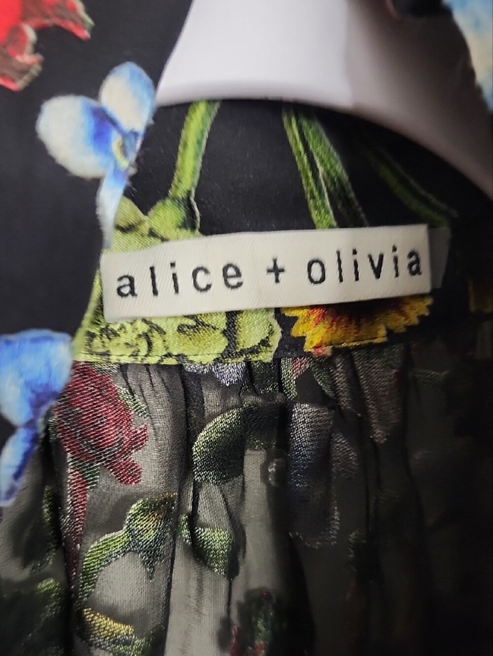 Alice + Olivia Brentley Floral Tie Neck Puff Sleeve Blouse Black Sheer Silk Mix - Picture 2 of 9
